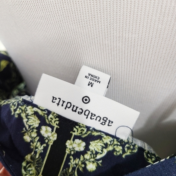 Agua Bendita x Target navy floral tile flutter mini dress size medium - Picture 5 of 6
